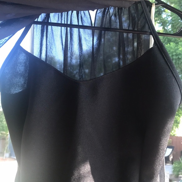 Unique dress - Picture 4 of 8